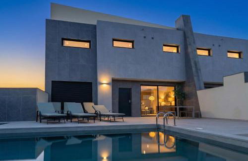 VillasRoyale Rex - no steps, easy access, heated pool & BBQ - Foto 2