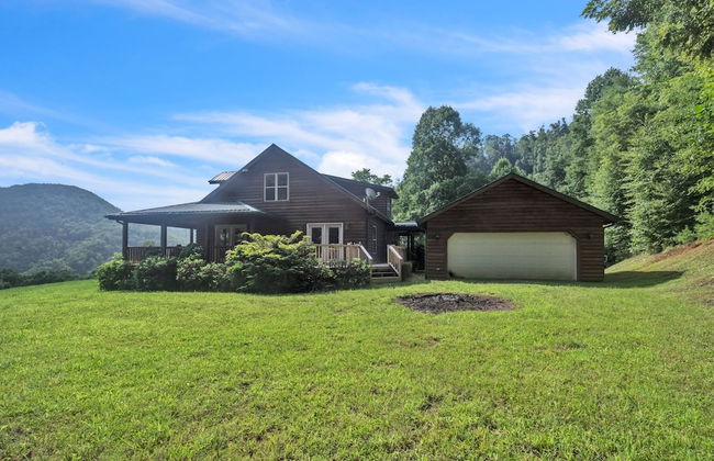 Cozy Mountain Retreat W/ Scenic Views 3 Bedroom Home by RedAwning - Foto 29