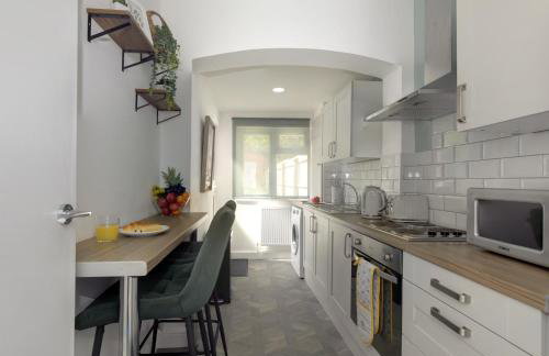 Ryland House Sleeps 8 M6 Access & Garden - Foto 44