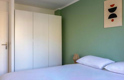 L'Oasis - Duplex - Parking Privé Gratuit - Terrasse Privée - 10mn RERD-T12 - 2 bedrooms - De 1 à 6 personnes - Shopping Mall - Primark - Piscine - Patinoire - Théâtre - Cinéma - Bibliothèque - Foto 23