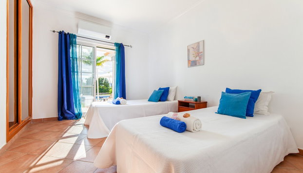 Villa Peace by Algarve Vacation - Foto 5, Habitación