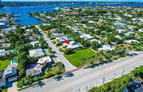 Across from Beach- 3 Master Suites, Heated Pool & Spa, Tanning Ledge, Golden Tee - by Maven Vacation Rentals - Foto 50