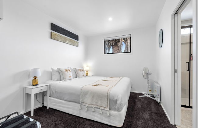 Orewa Beachcomber - Photo 30