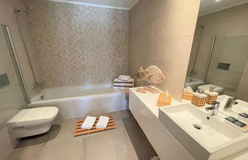 Villa Cascata, 3 bedroom, Pool, close to Olhos de Agua - Foto 16