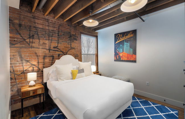 Contemporary Nashville at The 1865 - Photo 3