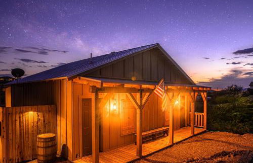 Miners Cabins #1 - Two Double Beds and Private Balcony - Foto 22