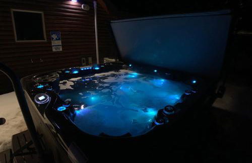 Centennial Cabin with Hot Tub, Sauna and Pool Table! - Foto 27