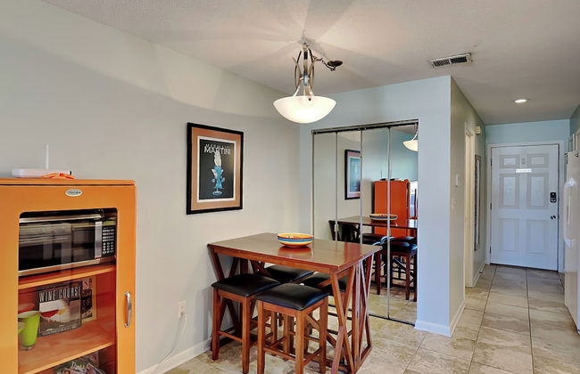 Sunset Harbor #2-204 - Latitude Adjustment - Foto 14