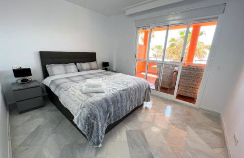 Luxury three bedroom apartment at Estepona - Photo 17