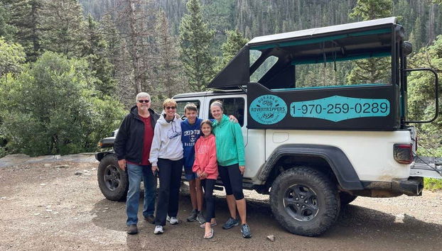 Descubriendo los paisajes de La Plata en un 4x4 descapotable