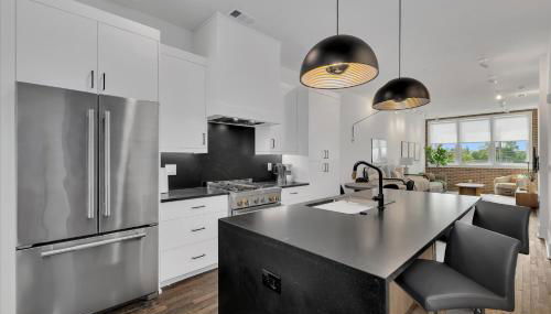 204- Modern retreat w elevator & BBQ - Foto 4