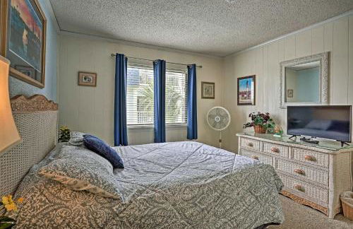 Walk to Beach Isle of Palms Condo with Pool Access! - Foto 13
