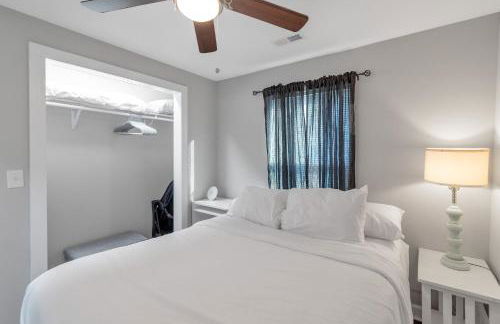 Charming Pet Friendly Concord Retreat home - Foto 24