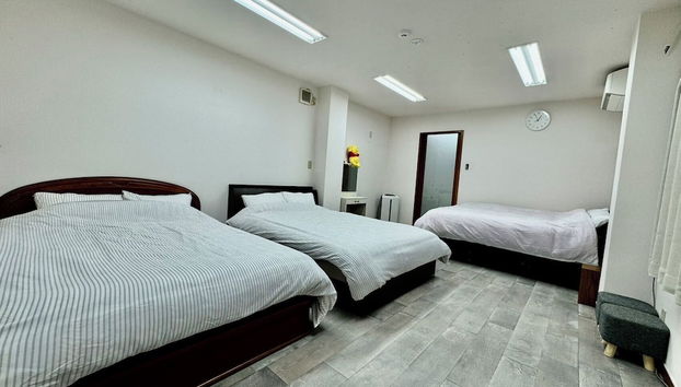 Kobayashi Building - Foto 2, Habitación