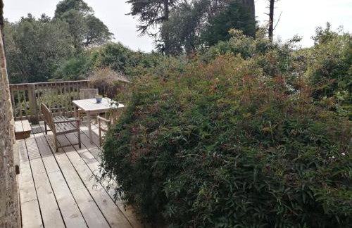 The Old Stables of heritage Tregrehan Garden Cottages on South Coast - Photo 13