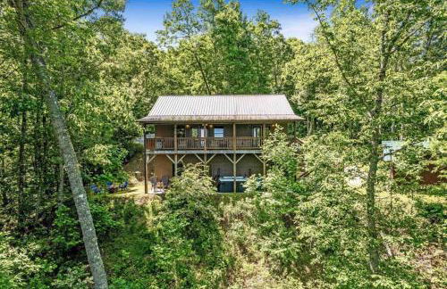 Nantahala Nook, cabin w/hot tub,game room, & wifi - Foto 1
