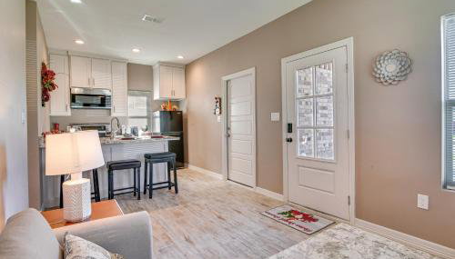 Pet-Friendly Brownsville Apartment with Yard! - Foto 2