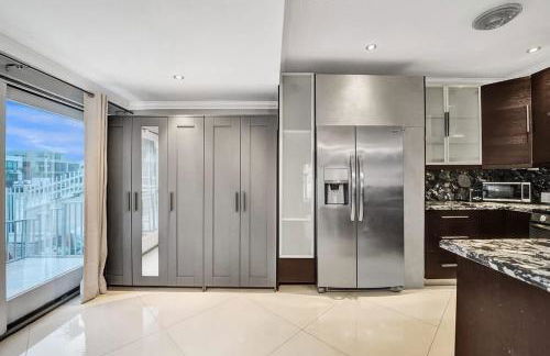 Beach Isles Modern 1BR Waterfront Apartment with Patio - Foto 29