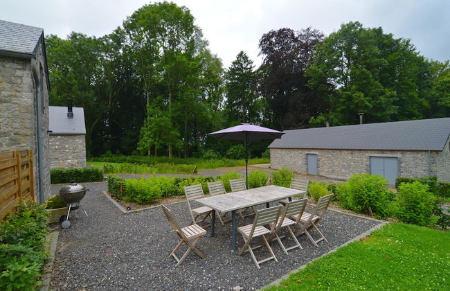 Gite With Swimming Pool Situated in Wonderful Castle Grounds in Gesves - Foto 1