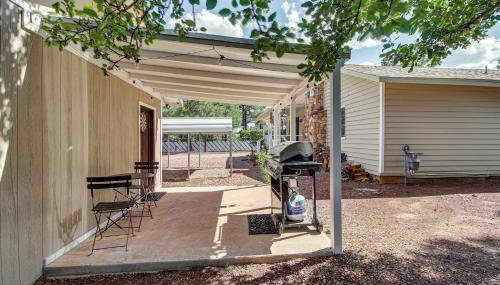 Furnished Porch and Gas Grill Lakeside Cottage Stay - Foto 2