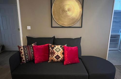 Glastonbury High Street Sanctuary- 2 BD, Sleeps 4 - Photo 2