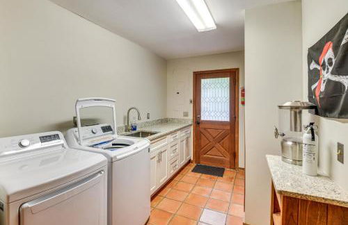 Little Lake George Hideaway with Furnished Boathouse - Foto 19