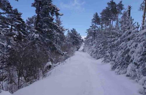 Charmant duplex, 110m2, 7 minutes des pistes, 8 couchages, belle vue sur les montagnes, cheminée - Foto 52