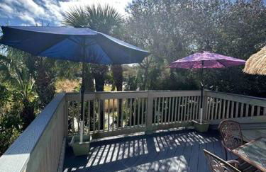 Beach Paradise Getaway - 200ft from Beach! - Foto 15