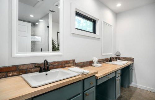 Petit Paradis Studio with hot tub - Photo 28