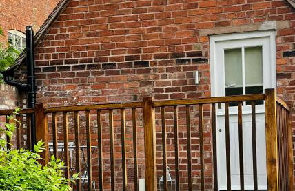 Flower Cottage by Ludlow Castle with Onsite Parking - Photo 29