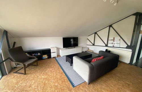 Loft avec Piscine Intérieure et Jardin - Foto 14