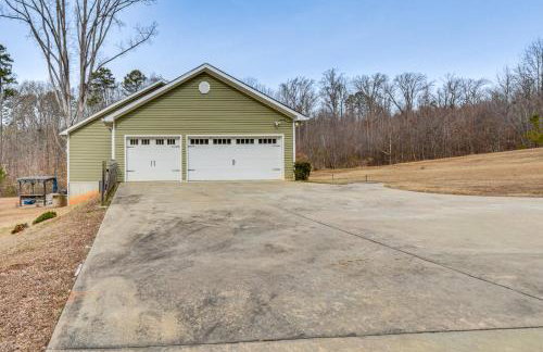 Waterfront Lake Hartwell Retreat with Indoor Hot Tub - Foto 38