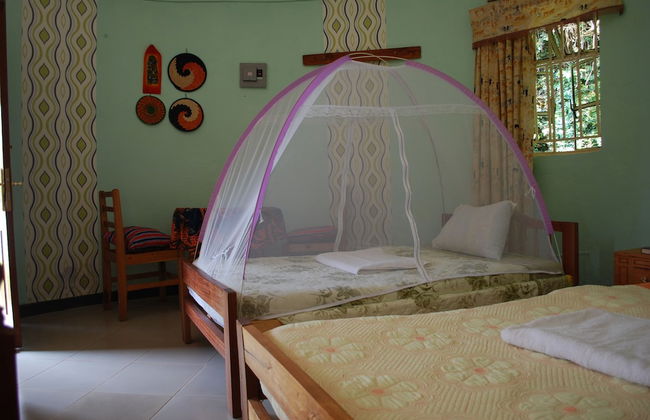 Crater Bay Cottages - Photo 5