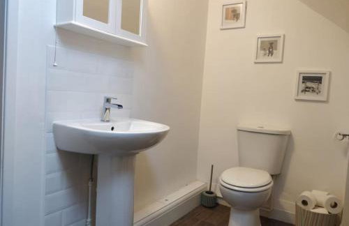 The Rafters Bank House Stunning Apartment - Photo 3