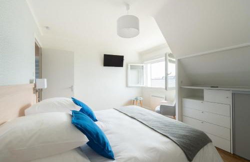 Tipoz'Immo - Maison de la Baie - vue mer et accès direct à la plage - animaux bienvenus - wifi inclus - linge inclus et lits faits - terrasse et jardin clos - parking gratuit - proche des commerces et des attractions touristiques - Foto 22