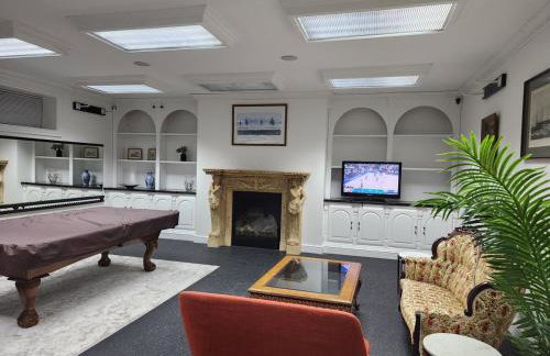 Spacious Coastal Retreat in Buzzards Bay, Quiet & Family-Friendly - Foto 13