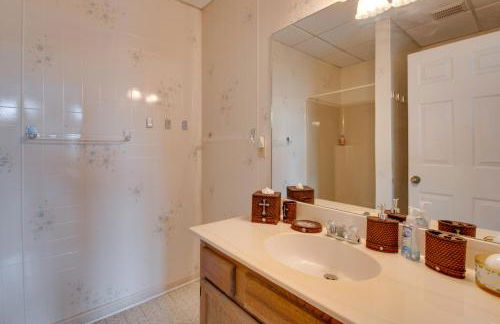 Douglasville Lake Home with Private Pool and Gazebo! - Foto 29