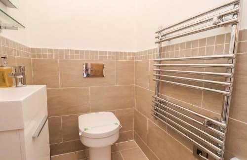 Evening Star Engine Shed - Photo 17