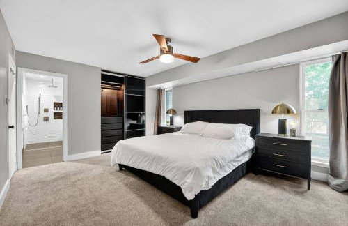 Stylish 3BR Home + Private Pool - Foto 18