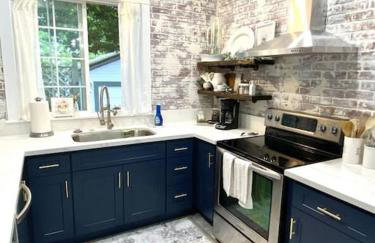 Historical Entertainer 3 Bedroom Townhouse AC PNW - Foto 13