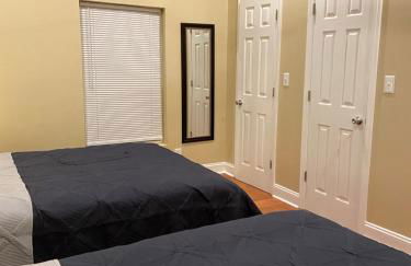 Modern 3-bedroom, big fence yard, Pets stay free - Foto 28