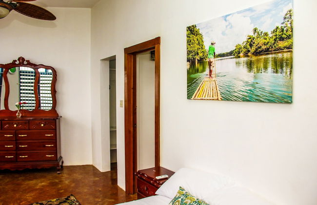 Sunshine Lodge- Your Home Away From Home - Foto 5