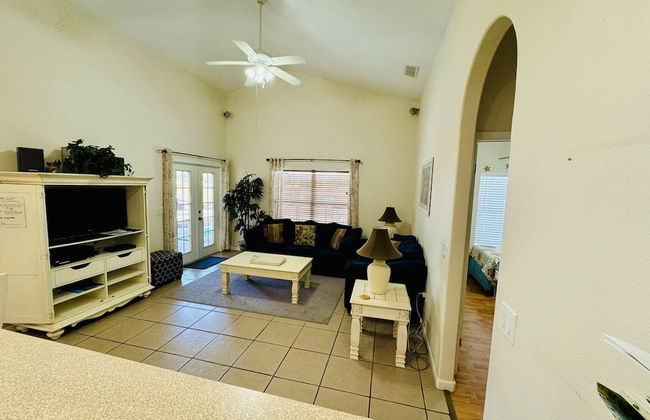 4/3 Vacation Home With Private Pool Located at Formosa Gardens!! - Foto 2