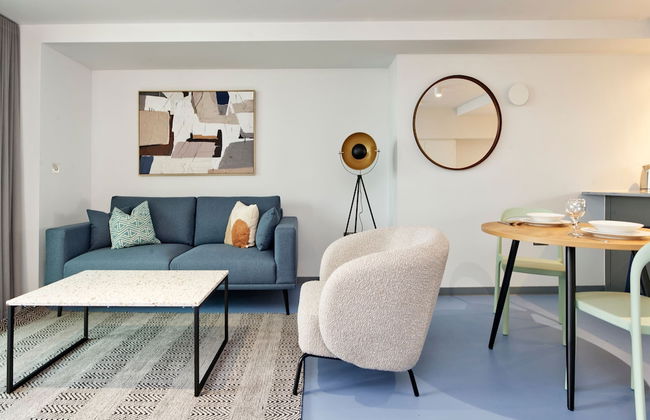 Striking One-bedroom Apartment Vibrant Poplar - Foto 10