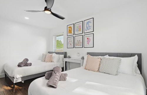 Gorgeous 4BR Holiday Home with Huge Yard and Pool - Foto 27