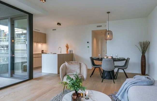 Stylish 2 Bedroom With Terrace and Parking - Foto 1