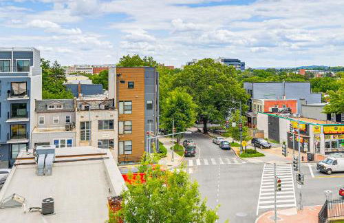 Luxe NW DC Condo with Rooftop Deck 7 Mi to Howard - Foto 19