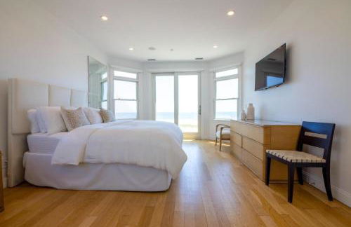 Spectacular 8 Bedroom Oceanfront Hamptons Beach House, Your Castle By The Sea ! - Foto 73