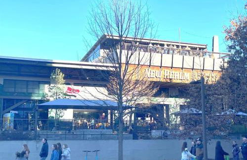 3BR Urban Sanctuary - Walk to Beltline Park Restaurants - Foto 36