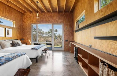 Luxury Riverfront Retreat - 6 Cabins - Private Pool - Photo 57